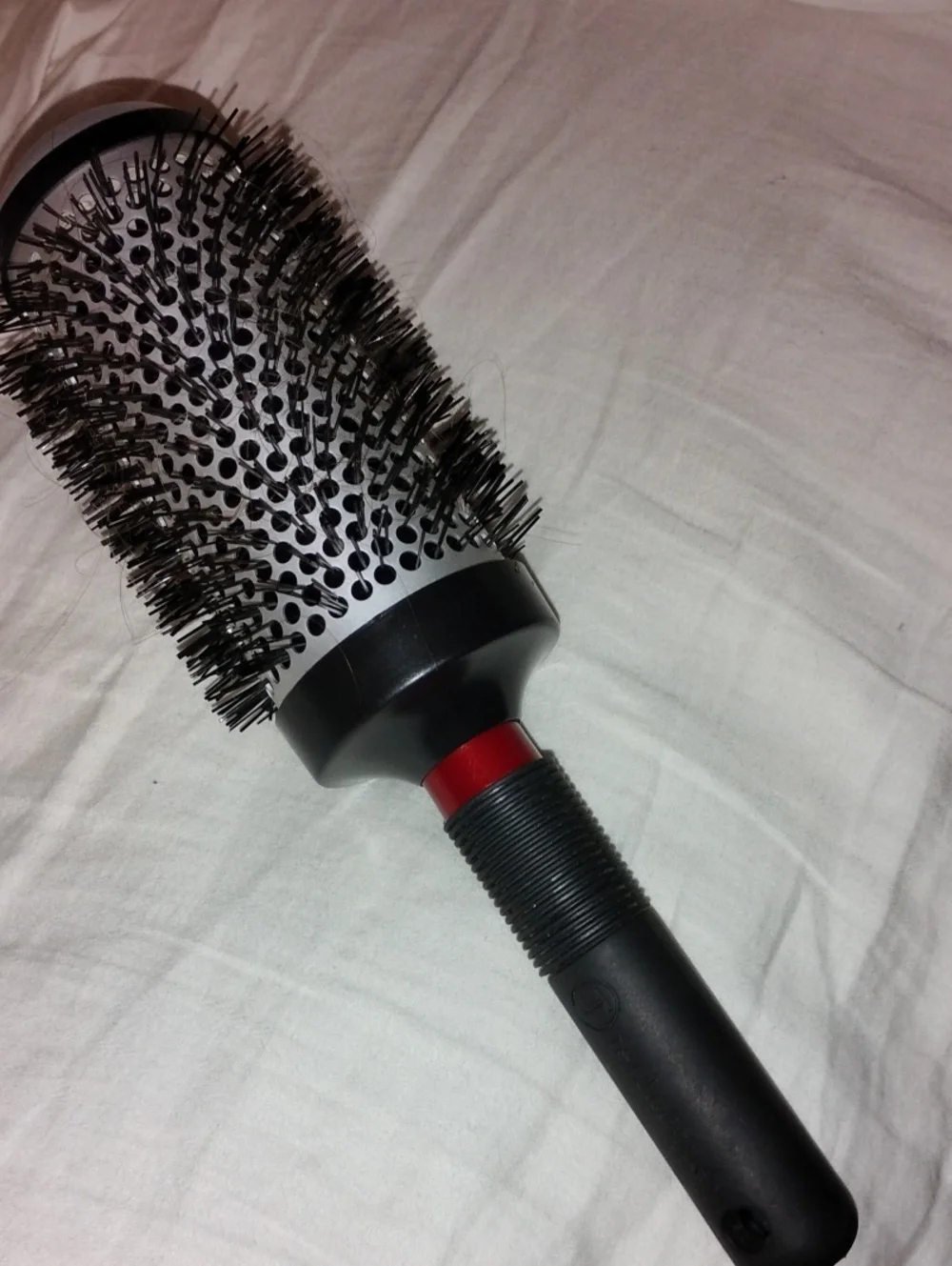 Real Techniques Round Thermal Styling Brush - Black and Red